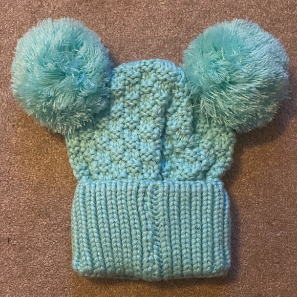 L.O.L Surprise! Winter Hat - Picture 2 of 4